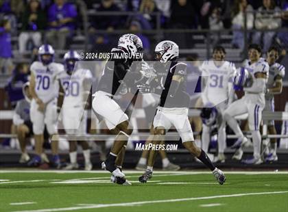 Thumbnail 2 in Friendswood @ A&M Consolidated (UIL Football 5A D1 Region III Bi-District) photogallery.