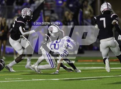 Thumbnail 1 in Friendswood @ A&M Consolidated (UIL Football 5A D1 Region III Bi-District) photogallery.