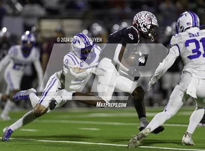 Thumbnail 1 in Friendswood @ A&M Consolidated (UIL Football 5A D1 Region III Bi-District) photogallery.