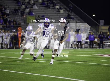 Thumbnail 2 in Friendswood @ A&M Consolidated (UIL Football 5A D1 Region III Bi-District) photogallery.