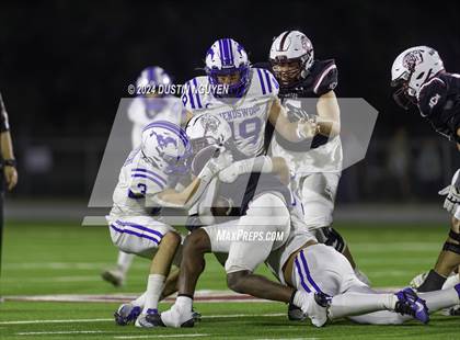 Thumbnail 1 in Friendswood @ A&M Consolidated (UIL Football 5A D1 Region III Bi-District) photogallery.