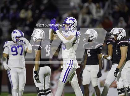 Thumbnail 2 in Friendswood @ A&M Consolidated (UIL Football 5A D1 Region III Bi-District) photogallery.