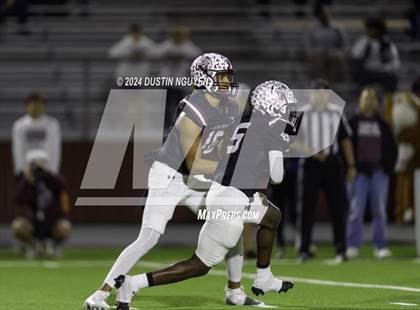 Thumbnail 2 in Friendswood @ A&M Consolidated (UIL Football 5A D1 Region III Bi-District) photogallery.