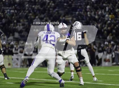 Thumbnail 3 in Friendswood @ A&M Consolidated (UIL Football 5A D1 Region III Bi-District) photogallery.