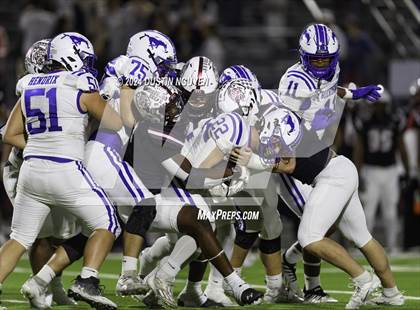 Thumbnail 2 in Friendswood @ A&M Consolidated (UIL Football 5A D1 Region III Bi-District) photogallery.
