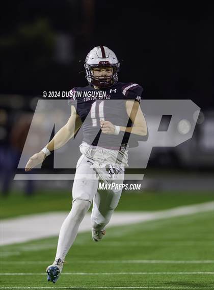 Thumbnail 3 in Friendswood @ A&M Consolidated (UIL Football 5A D1 Region III Bi-District) photogallery.