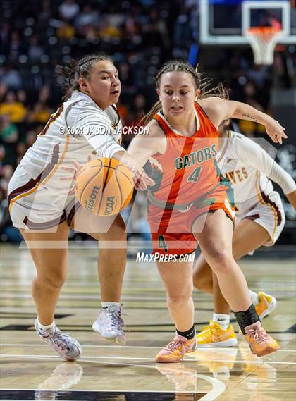 Thumbnail 3 in East Columbus @ Cherokee (NCHSAA 1A Final) photogallery.