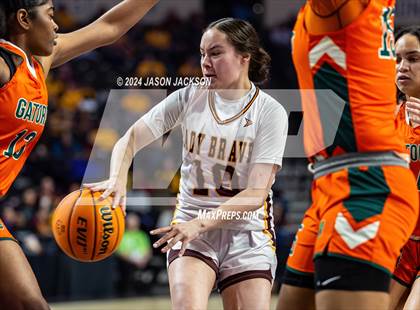 Thumbnail 3 in East Columbus @ Cherokee (NCHSAA 1A Final) photogallery.