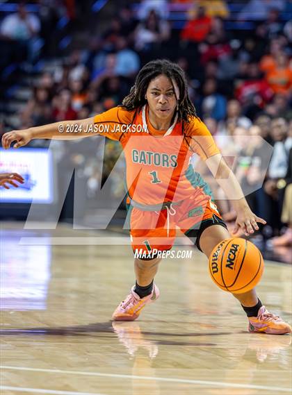 Thumbnail 3 in East Columbus @ Cherokee (NCHSAA 1A Final) photogallery.