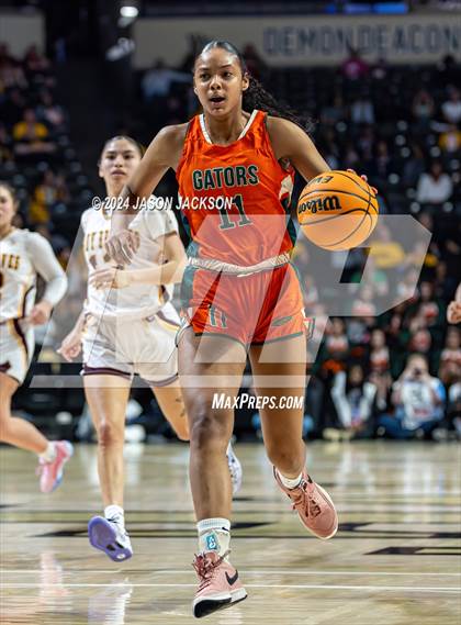 Thumbnail 3 in East Columbus @ Cherokee (NCHSAA 1A Final) photogallery.