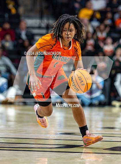 Thumbnail 3 in East Columbus @ Cherokee (NCHSAA 1A Final) photogallery.