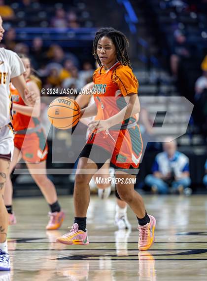 Thumbnail 3 in East Columbus @ Cherokee (NCHSAA 1A Final) photogallery.