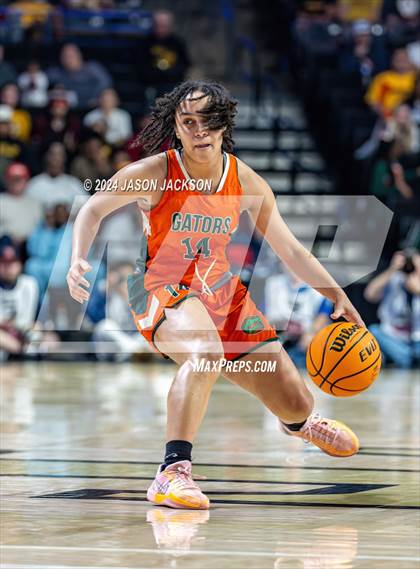 Thumbnail 3 in East Columbus @ Cherokee (NCHSAA 1A Final) photogallery.