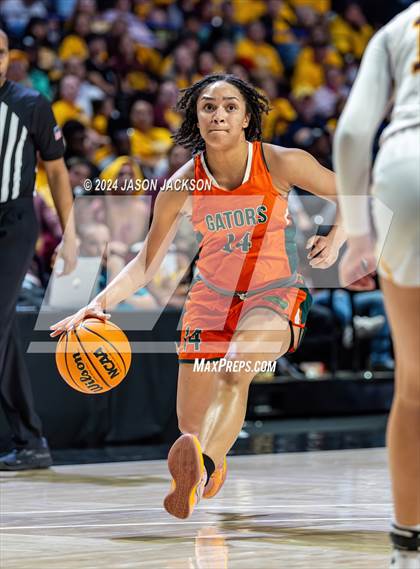 Thumbnail 2 in East Columbus @ Cherokee (NCHSAA 1A Final) photogallery.