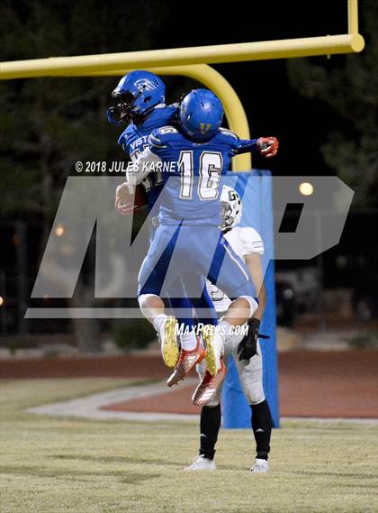 Thumbnail 1 in Green Valley vs Sierra Vista (NIAA 4A Desert Southwest Playoff) photogallery.