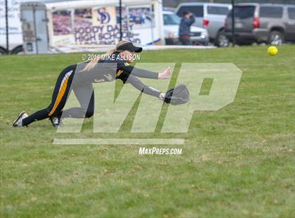 Thumbnail 2 in Hendersonville vs Rhea County (Soddy Daisy Play Day) photogallery.
