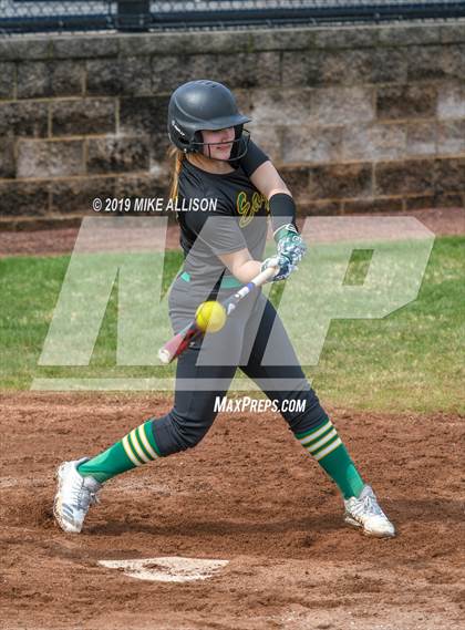Thumbnail 2 in Hendersonville vs Rhea County (Soddy Daisy Play Day) photogallery.