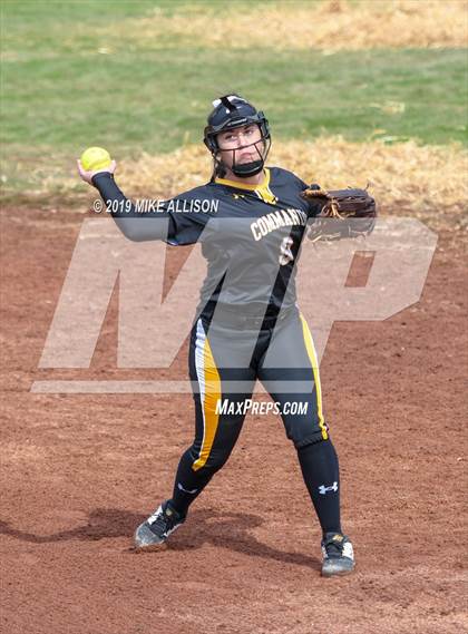 Thumbnail 2 in Hendersonville vs Rhea County (Soddy Daisy Play Day) photogallery.