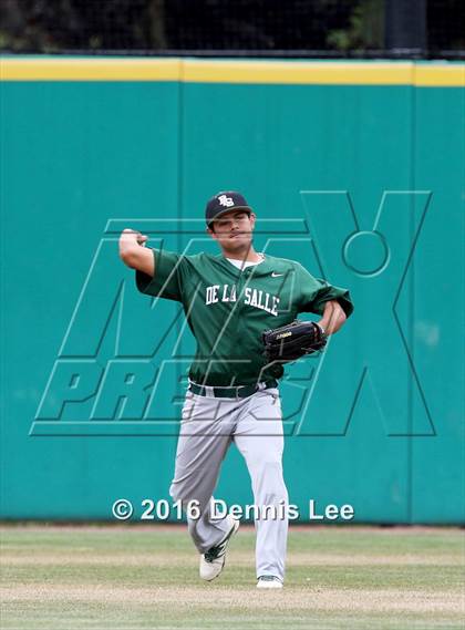 Thumbnail 2 in Castro Valley vs. De La Salle (CIF NCS D1 Final) photogallery.