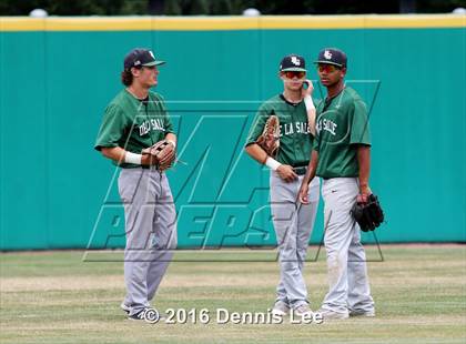 Thumbnail 3 in Castro Valley vs. De La Salle (CIF NCS D1 Final) photogallery.