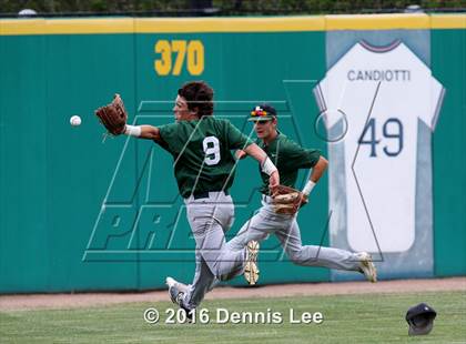 Thumbnail 3 in Castro Valley vs. De La Salle (CIF NCS D1 Final) photogallery.