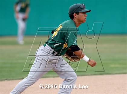 Thumbnail 2 in Castro Valley vs. De La Salle (CIF NCS D1 Final) photogallery.