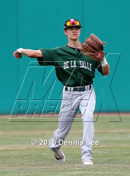 Thumbnail 2 in Castro Valley vs. De La Salle (CIF NCS D1 Final) photogallery.