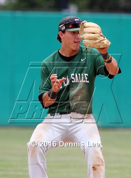 Thumbnail 3 in Castro Valley vs. De La Salle (CIF NCS D1 Final) photogallery.