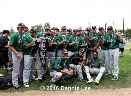 Thumbnail 1 in Castro Valley vs. De La Salle (CIF NCS D1 Final) photogallery.