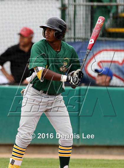 Thumbnail 3 in Castro Valley vs. De La Salle (CIF NCS D1 Final) photogallery.