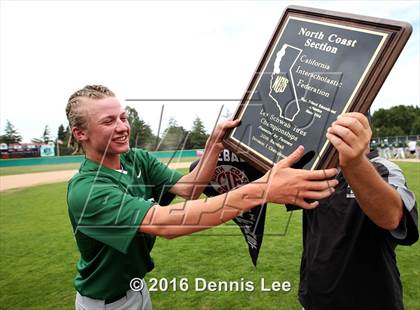 Thumbnail 1 in Castro Valley vs. De La Salle (CIF NCS D1 Final) photogallery.