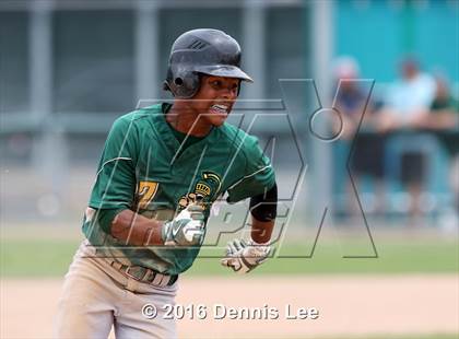 Thumbnail 1 in Castro Valley vs. De La Salle (CIF NCS D1 Final) photogallery.