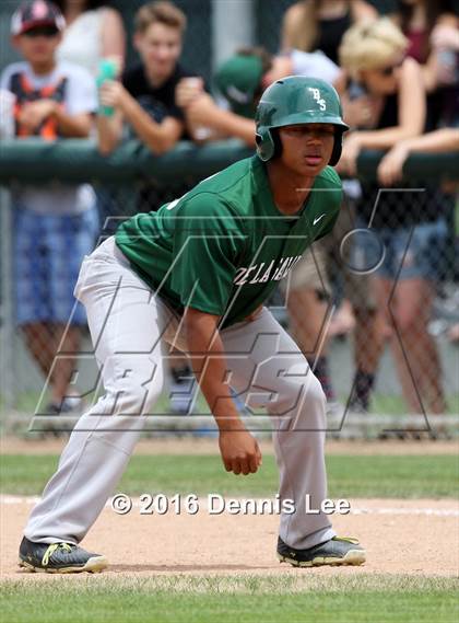 Thumbnail 3 in Castro Valley vs. De La Salle (CIF NCS D1 Final) photogallery.