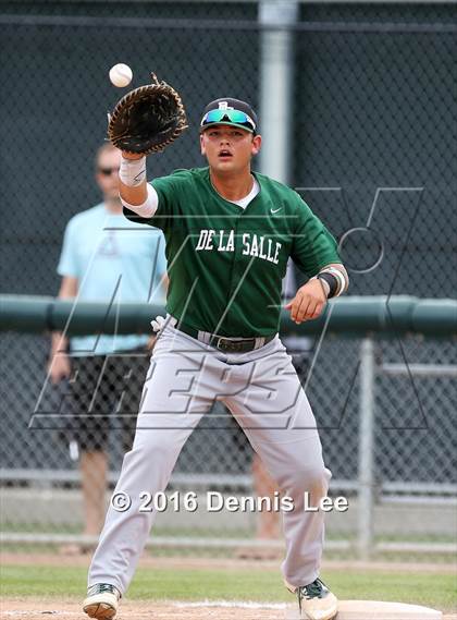 Thumbnail 2 in Castro Valley vs. De La Salle (CIF NCS D1 Final) photogallery.