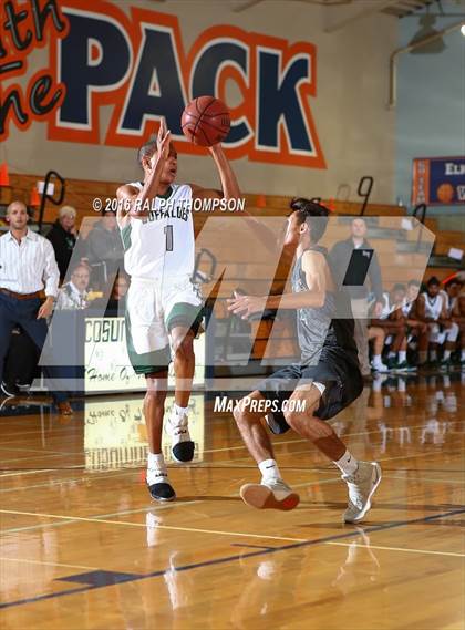 Thumbnail 2 in Liberty Ranch vs. Manteca (Running with The Pack) photogallery.