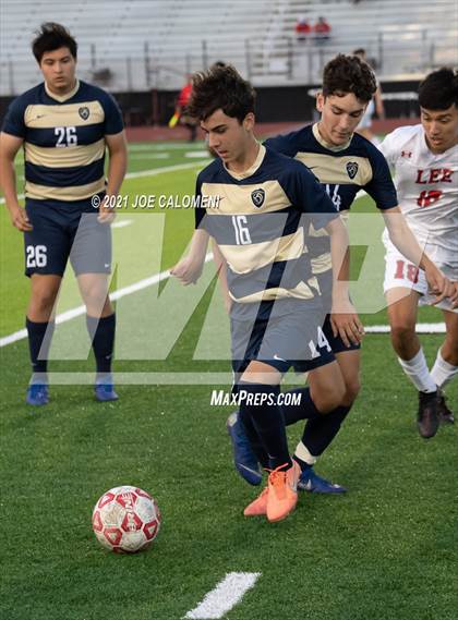 Thumbnail 1 in Lee [Robert E.] vs Alexander (UIL 6A Region 4 Semifinal) photogallery.