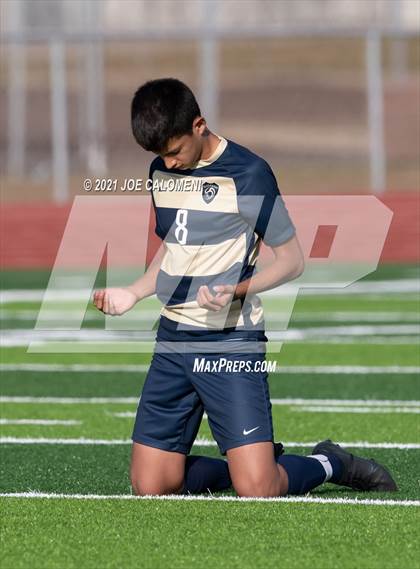 Thumbnail 3 in Lee [Robert E.] vs Alexander (UIL 6A Region 4 Semifinal) photogallery.