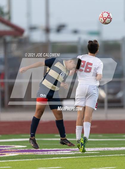 Thumbnail 3 in Lee [Robert E.] vs Alexander (UIL 6A Region 4 Semifinal) photogallery.