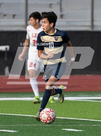 Thumbnail 2 in Lee [Robert E.] vs Alexander (UIL 6A Region 4 Semifinal) photogallery.