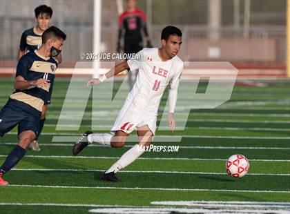 Thumbnail 2 in Lee [Robert E.] vs Alexander (UIL 6A Region 4 Semifinal) photogallery.