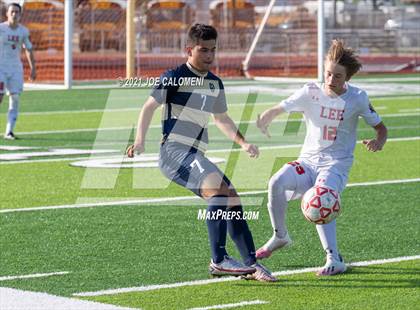 Thumbnail 3 in Lee [Robert E.] vs Alexander (UIL 6A Region 4 Semifinal) photogallery.