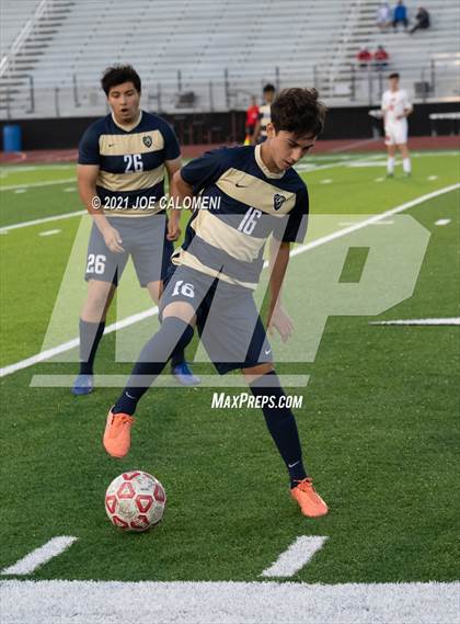 Thumbnail 2 in Lee [Robert E.] vs Alexander (UIL 6A Region 4 Semifinal) photogallery.