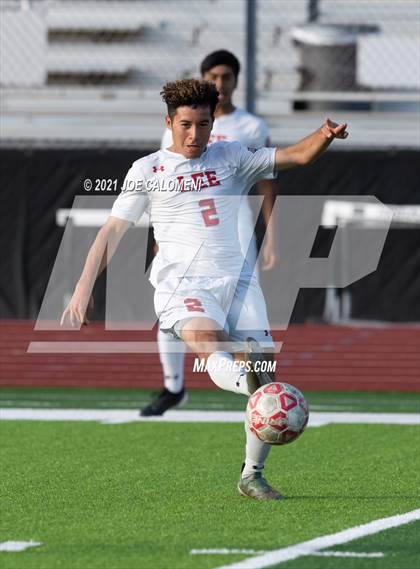 Thumbnail 2 in Lee [Robert E.] vs Alexander (UIL 6A Region 4 Semifinal) photogallery.