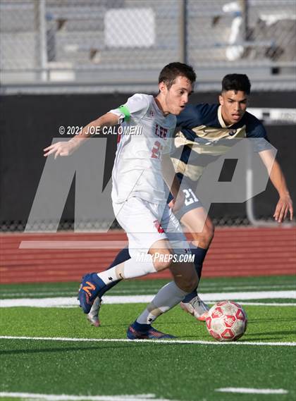Thumbnail 3 in Lee [Robert E.] vs Alexander (UIL 6A Region 4 Semifinal) photogallery.