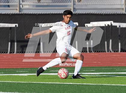 Thumbnail 1 in Lee [Robert E.] vs Alexander (UIL 6A Region 4 Semifinal) photogallery.