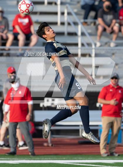Thumbnail 2 in Lee [Robert E.] vs Alexander (UIL 6A Region 4 Semifinal) photogallery.