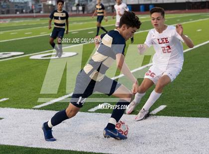 Thumbnail 2 in Lee [Robert E.] vs Alexander (UIL 6A Region 4 Semifinal) photogallery.