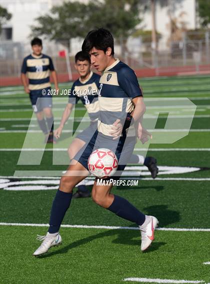 Thumbnail 1 in Lee [Robert E.] vs Alexander (UIL 6A Region 4 Semifinal) photogallery.