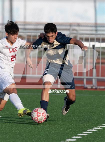Thumbnail 2 in Lee [Robert E.] vs Alexander (UIL 6A Region 4 Semifinal) photogallery.