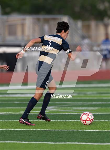 Thumbnail 3 in Lee [Robert E.] vs Alexander (UIL 6A Region 4 Semifinal) photogallery.